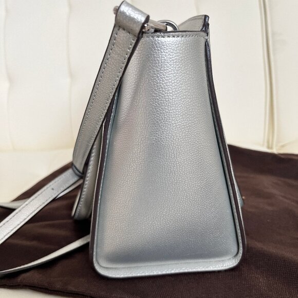 Like new! Kate Spade satchel with dust bag - Picture 2 of 15